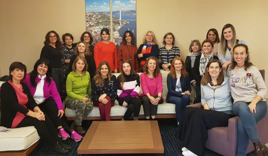 Ebru Şinik ve Neslihan İskit Ayurvedik Yoga Terapi Eğitimi – Kasım 2018