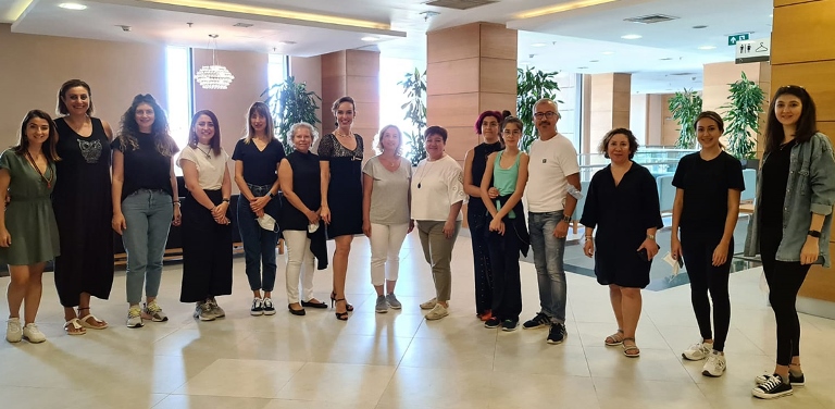 Ayurvedik Yoga Terapi Programı — açılış oturumundan bir kare