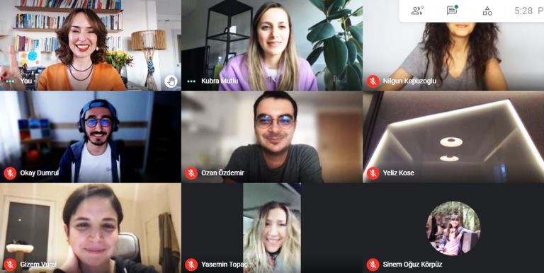Google Türkiye ekibi ile Ebru Şinik’in wellbeing oturumundan bir kare