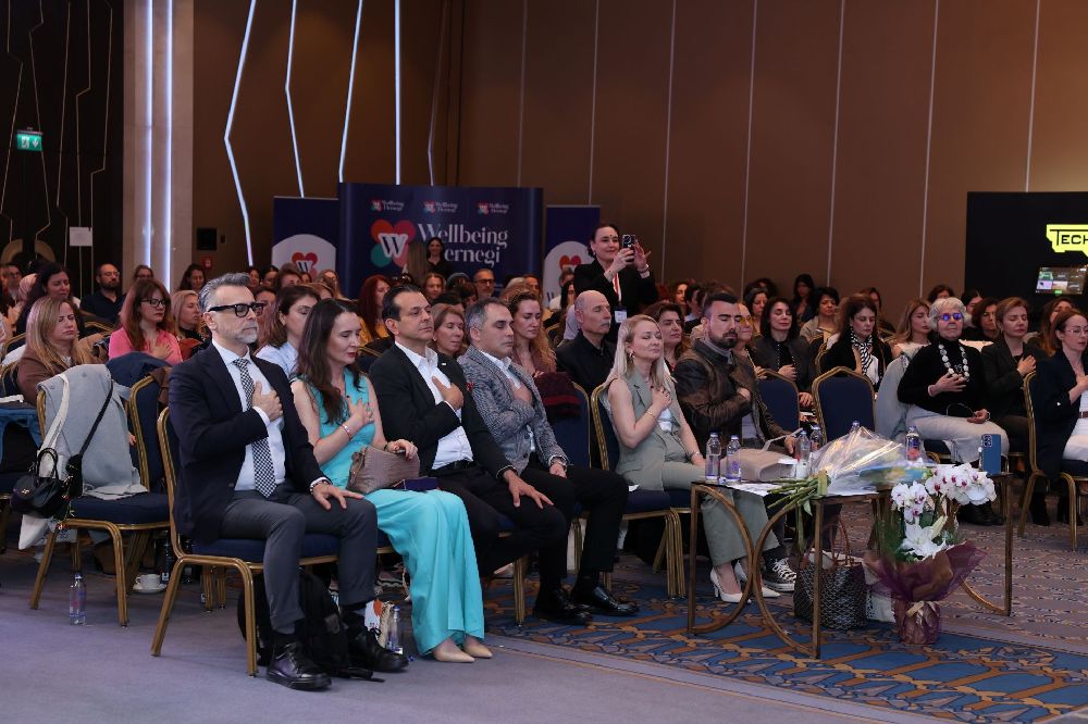 Noyan Dülek Yaşamına Hareket Kat